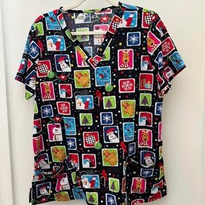 Christmas Stamp Scrub Top Size Medium 🎄❤️❄️